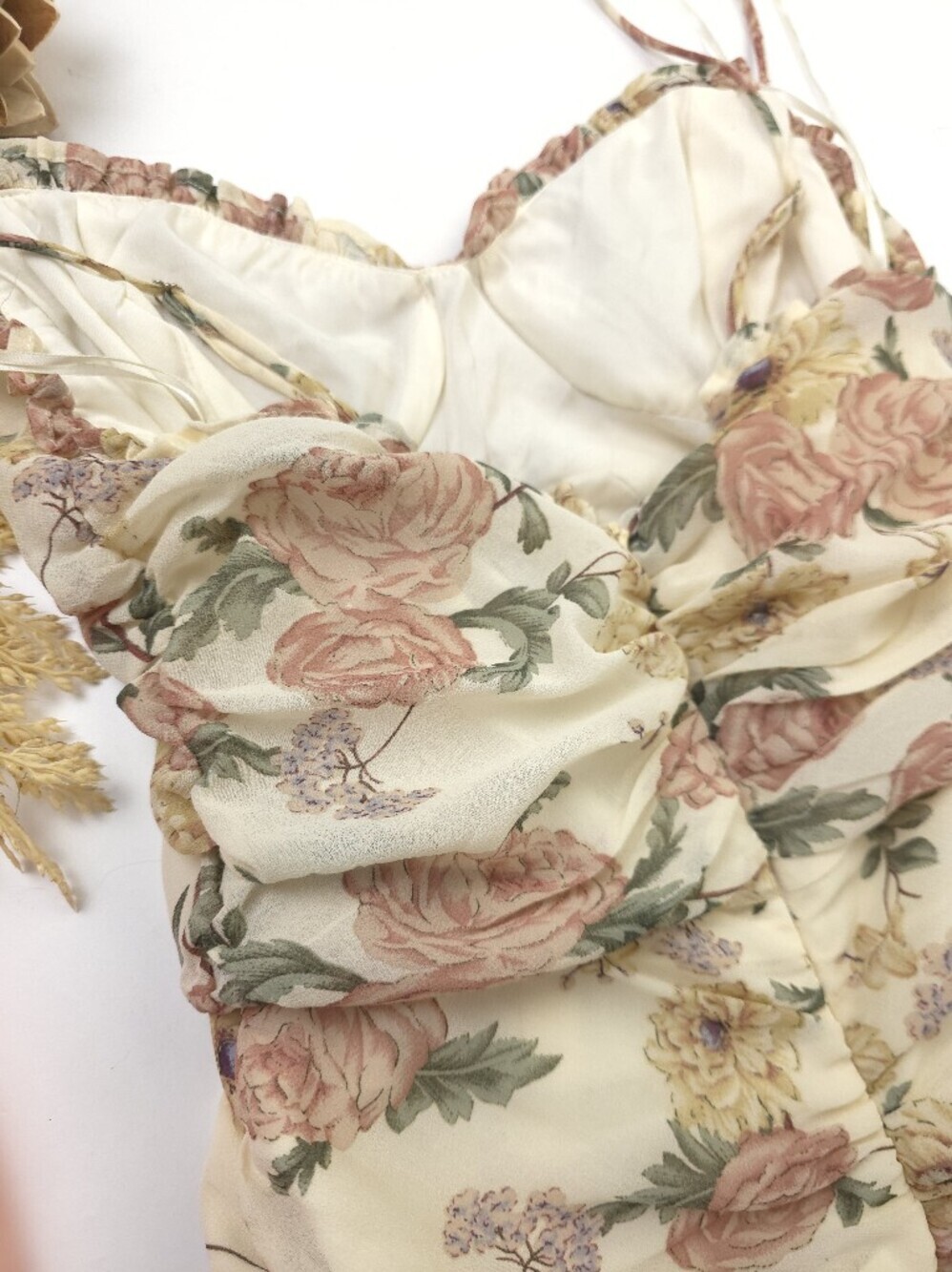 Vici Gorgeous Cream Floral Dress Sz Xs - Picture 13 of 13